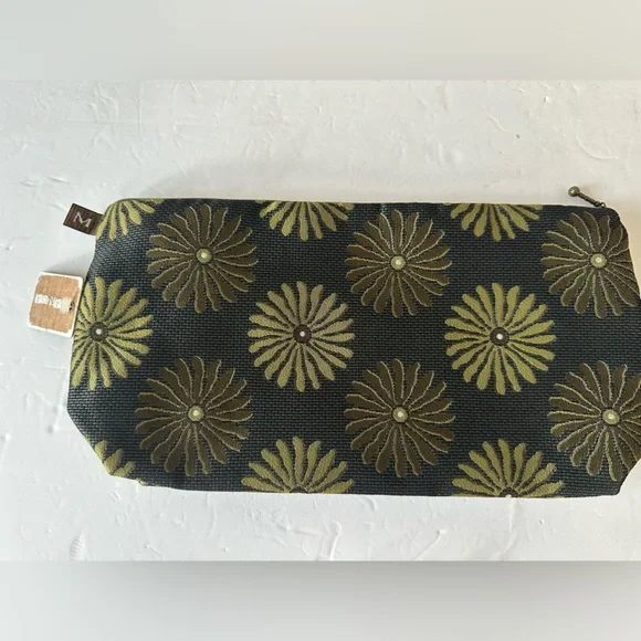 Maruca Green and Brown Patterned Clutch - Picture 9 of 10
